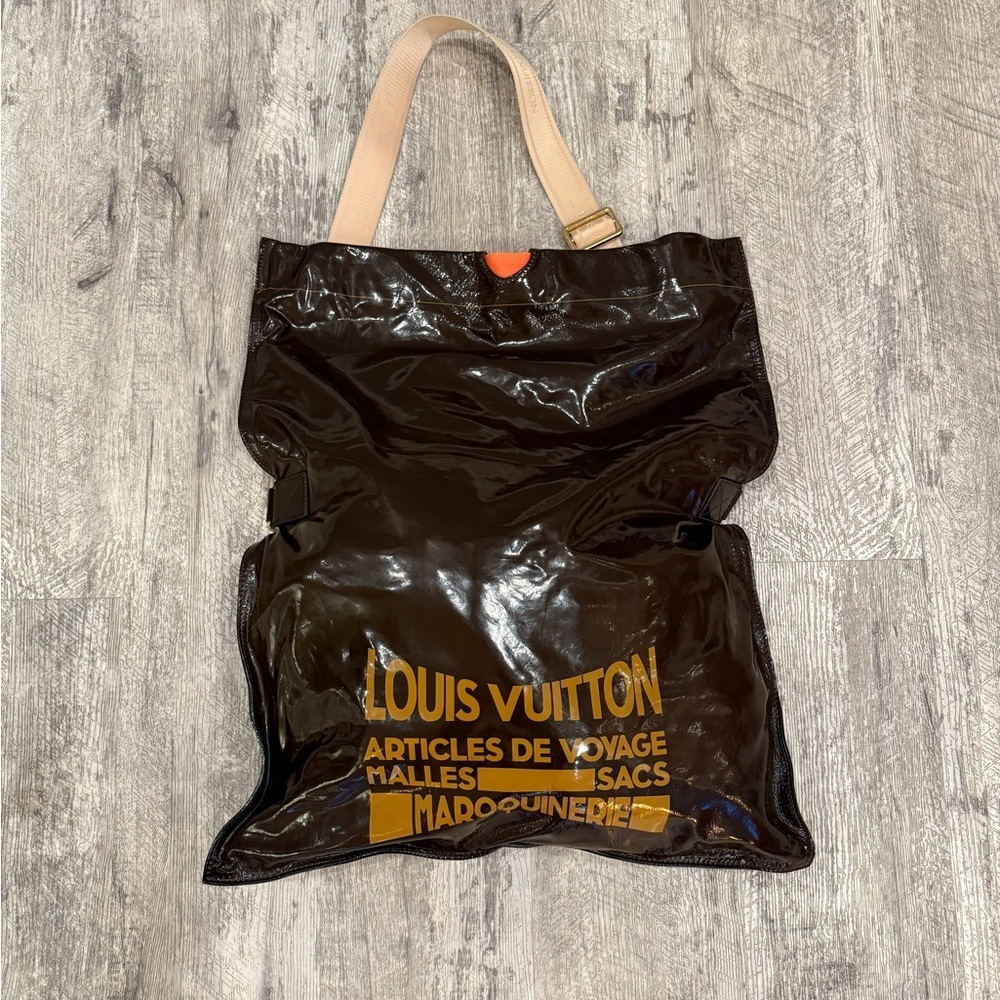 Louis Vuitton *RARE* Raindrop Besase Bag - Picture 3 of 14